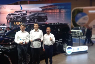 Garuda Indonesia Gandeng Toyota Hadirkan Layanan Premium