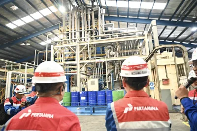 Pabrik Gresik Penuhi Kebutuhan Pelumas Otomotif