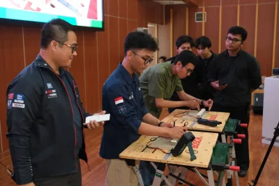 Talenta Vokasi Siap Masuk Industri: Bosch Bekali PNJ Alat Ukur Kelistrikan