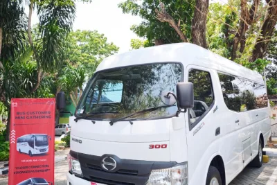 Hino Perkuat Layanan & Produk Bus di Palu, Dukung Mobilitas Sulawesi Tengah