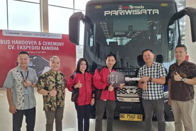 Hino GB 150 AT Euro4 Resmi Diterima Laskad Trans