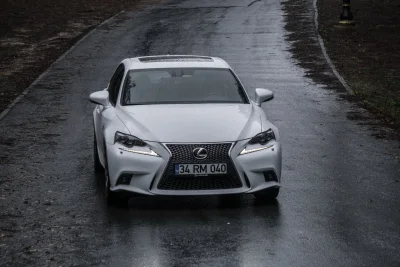Daftar Model Lexus Bekas Paling Andal Pilihan Konsumen