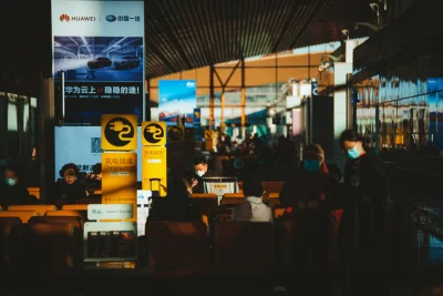 CATL dan Huawei Jalin Kemitraan Strategis untuk Perluas Jaringan Tukar Baterai