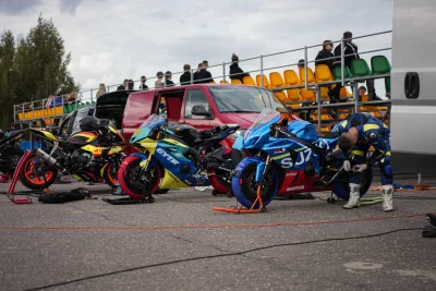 Suzuki GSX-R750: Sensasi Superbike Tanpa Biaya Kepemilikan Selangit