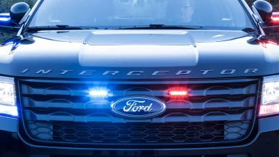 Polisi Texas Ngebut 118 mph, Akhirnya Dipecat