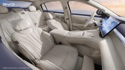 China Kaji Larangan Kursi Mobil Rebah Ekstrem karena Risiko Kecelakaan