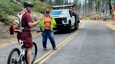 Pesepeda Nekat Terobos Jalan Tutup, ODOT Peringatkan Bahaya