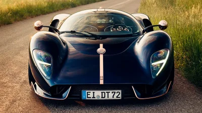 De Tomaso P72 Pertama Mengkilap dengan Emas Mawar