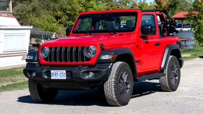 Lebih dari 1,3 Juta Jeep Wrangler dan Gladiator Ditarik karena Risiko Kebakaran