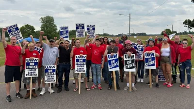 UAW dan Dauch Capai Kesepakatan Sementara, Akhiri Pemogokan yang Ancam Produksi GM