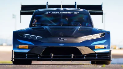 Ford Tinggalkan EV Murni, Mobil Liar Kembali ke Mesin Bensin