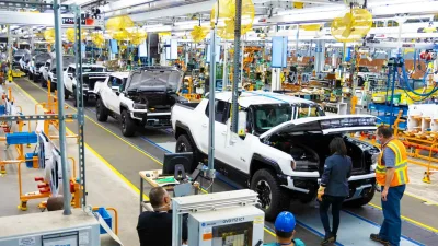GM Pasang 50 Robot di Pabrik yang Baru PHK 1.000 Pekerja