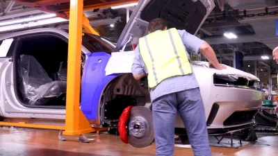 Produksi di Kanada Dipangkas, Unifor Siapkan Negosiasi Panas dengan Detroit Three