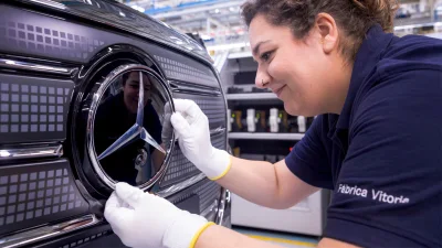 Mercedes Minta Karyawan di Jerman Kerja Lembur Tanpa Bayaran