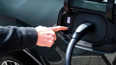 Chevy SS: Mengapa Mobil Ikon Tak Sengaja Ini Kini Naik Harga
