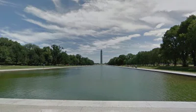 Mobil Trump Diduga Rusak Sealant Reflecting Pool