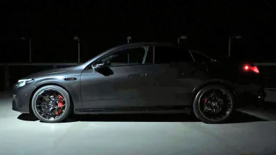 Mercedes-AMG Pamerkan CLA EV Performa Tinggi dengan Kaliper Merah