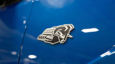 Stellantis Catat Lonjakan Pengiriman di Amerika Utara, Didorong Kembalinya Hemi V8