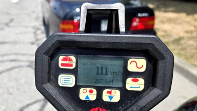 Alasan Konyol Pengemudi di Kanada: Ngebut Biar Mobil Cepat Kering