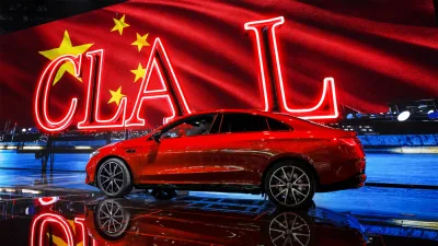 Penjualan Mercedes di China Anjlok 30%, Laba Divisi Mobil Tergerus 94%