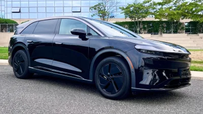 Lucid Gravity Grand Touring Kehilangan Lebih dari Rp 500 Juta dalam Setahun