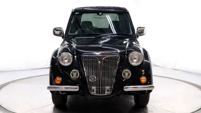 Mitsubishi Flying Pug, Pajero Jr. yang Disulap Mirip Taksi London, Dilelang di AS