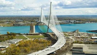 Pengemudi Stellantis Bisa Kena Sanksi Jika Pakai Jembatan Baru ke Kanada