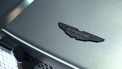 Aston Martin Jual 50,1% Hak Merek Non-Otomotif demi Dana Talangan