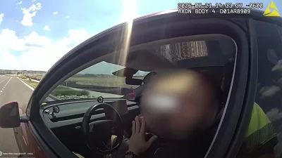 Pengemudi Tesla Ngebut 64 mph di Zona 45 mph, Ngotot Bukan Dia yang Menyetir