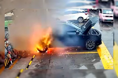 Zeekr 7X Terbakar di Charger China, Ternyata Pernah Kecelakaan yang Tak Dilaporkan