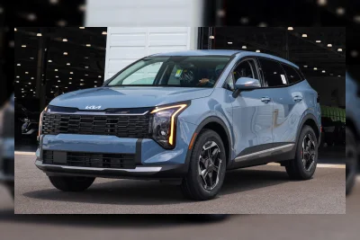 Kia Cetak Rekor Penjualan Agustus Berkat Hybrid yang Melonjak