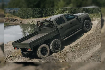Ford Ranger 6x6 Ikut Tender Militer Inggris Gantikan Land Rover Defender