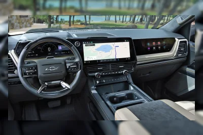 GM Kembali Hadirkan Android Auto dan Apple CarPlay di Silverado dan Sierra 2027