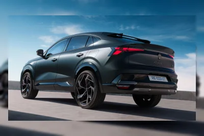 Renault Rafale Hypnotic Jadi SUV Termahal Renault, Dijual Rp1,1 Miliar