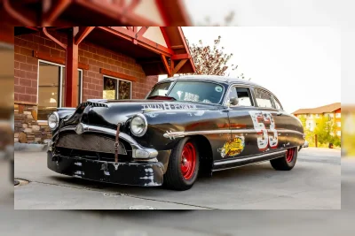 14 Mobil Klasik Melintasi Route 66 untuk Kampanye Parkinson