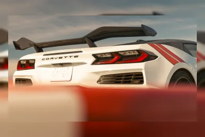 Chevy Masih Produksi Corvette 6.2 Liter Bersamaan dengan Model 2027