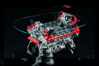 Dari Ferrari V12 hingga Tesla Plaid: Mesin Apa yang Layak Jadi Meja Kopi?