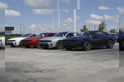 Dodge Hidupkan Lagi Charger Hellcat V8, Produksi 12.000 Unit per Tahun