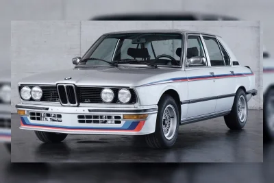 BMW M Sedan Rahasia Era Awal M Division Kini Dilelang
