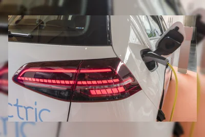 VW Setop Pengembangan Golf Listrik, Prioritas Keuangan Berubah