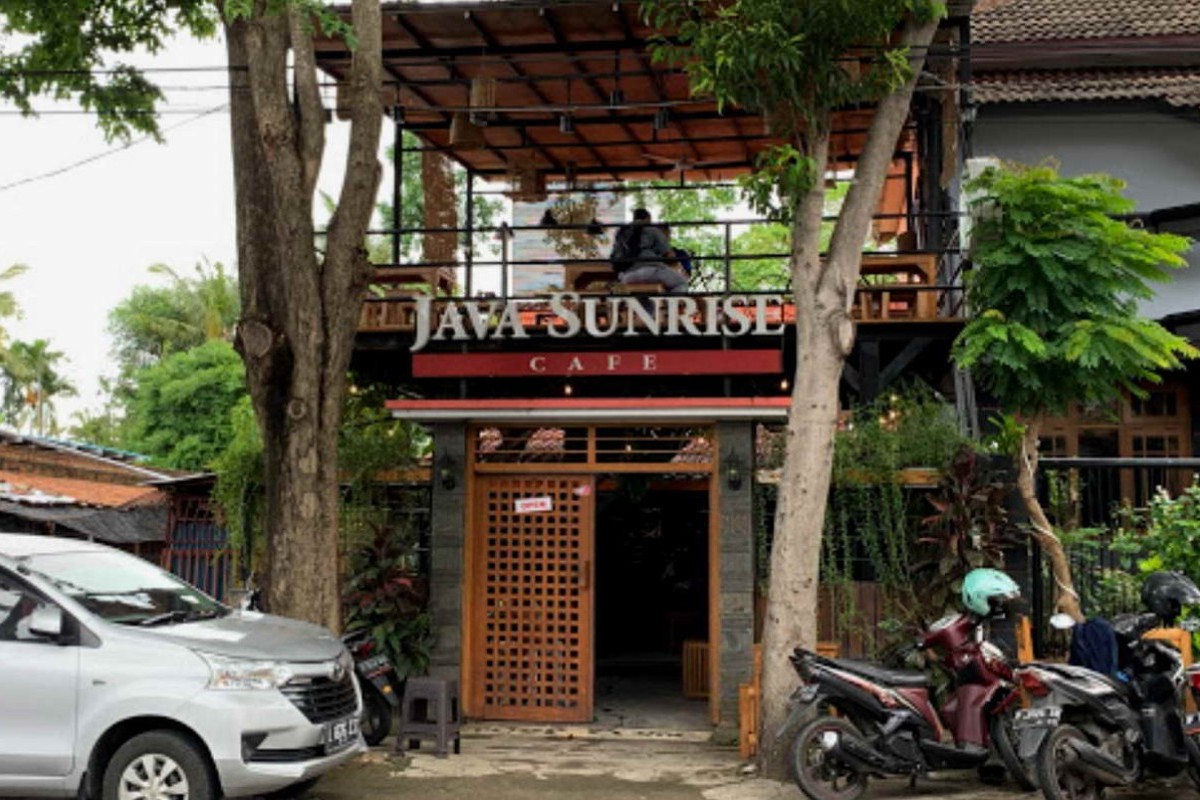 Jangan Sampai Kesasar! Cek Alamat dan Lokasi Kafe Trendi di Banyuwangi yang Sangat Asik untuk Nongkrong dan Berfoto Bersama!