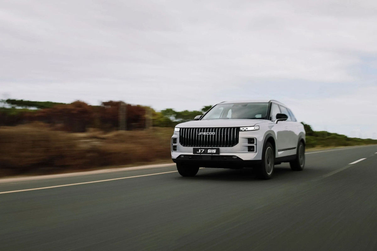 JAECOO J7: SUV Hybrid Canggih yang Jadi Idola di Inggris
