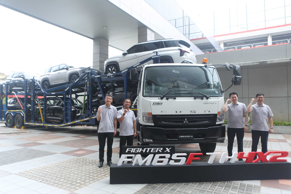 Perkuat Pasar Logistik di Indonesia, Mitsubishi Fuso Luncurkan Fighter X FM65F Tractor Head 4x2