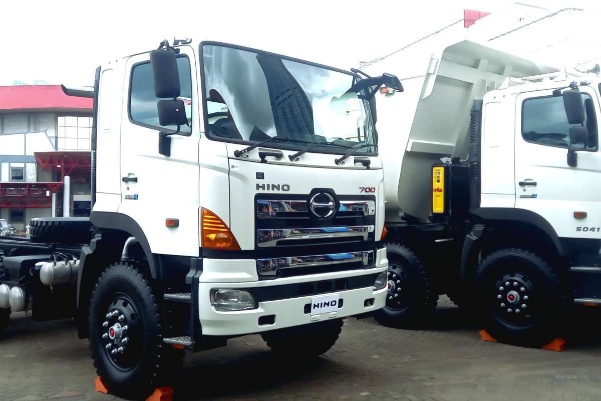 Dari Produk Tangguh Hingga Teknologi Digital, Cara Hino Majukan Transportasi Negeri