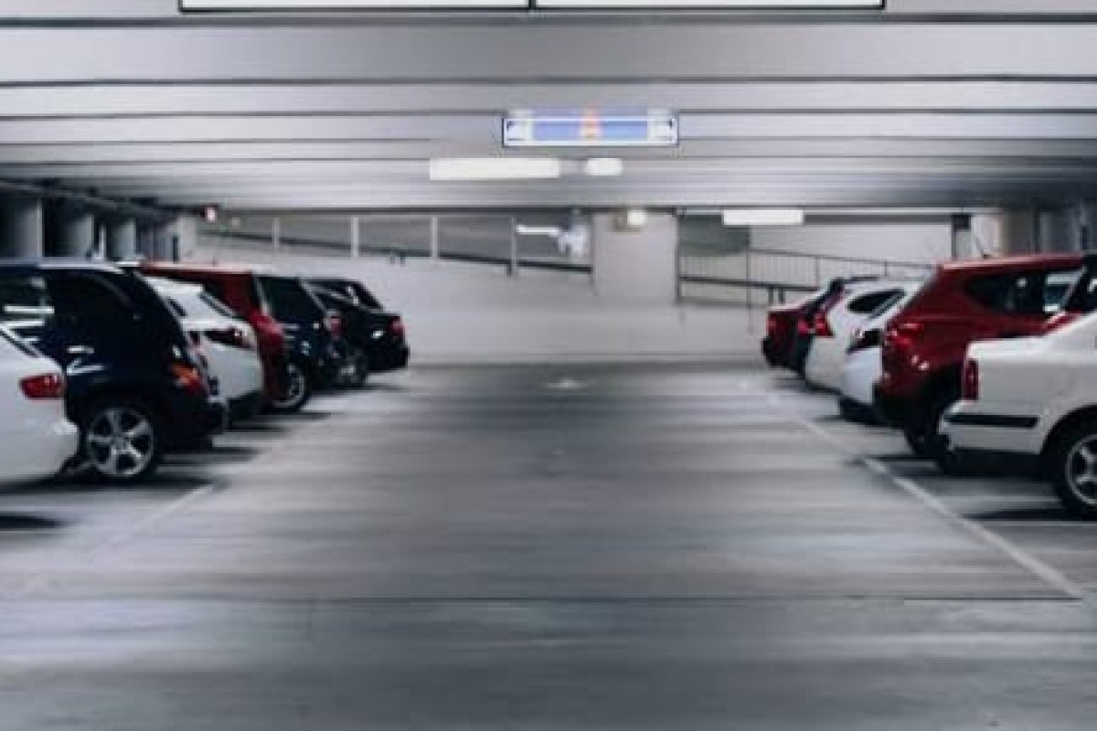 Begini Urutan Yang Benar Parkir Mobil Dengan Transmisi Otomatis