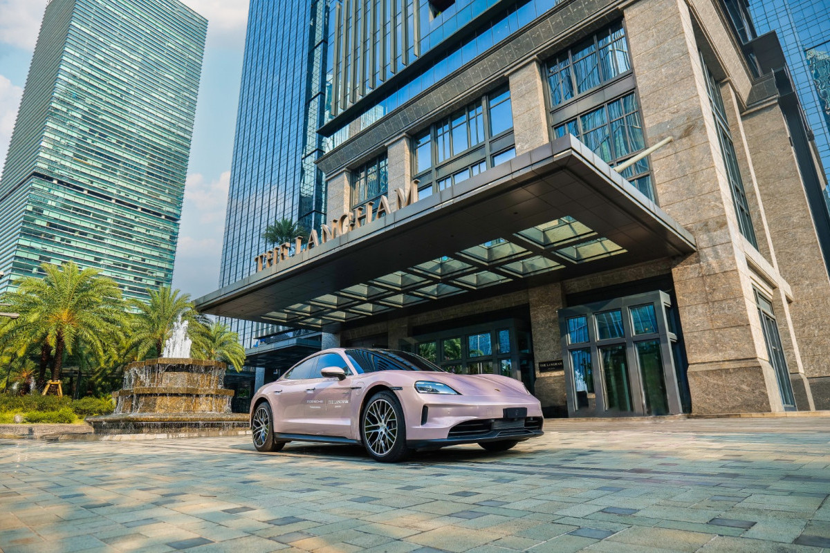 Nikmati Kenyamanan Tour Ekslusive di 160 Tahun The Langham Jakarta, Bersama Porsche Indonesia