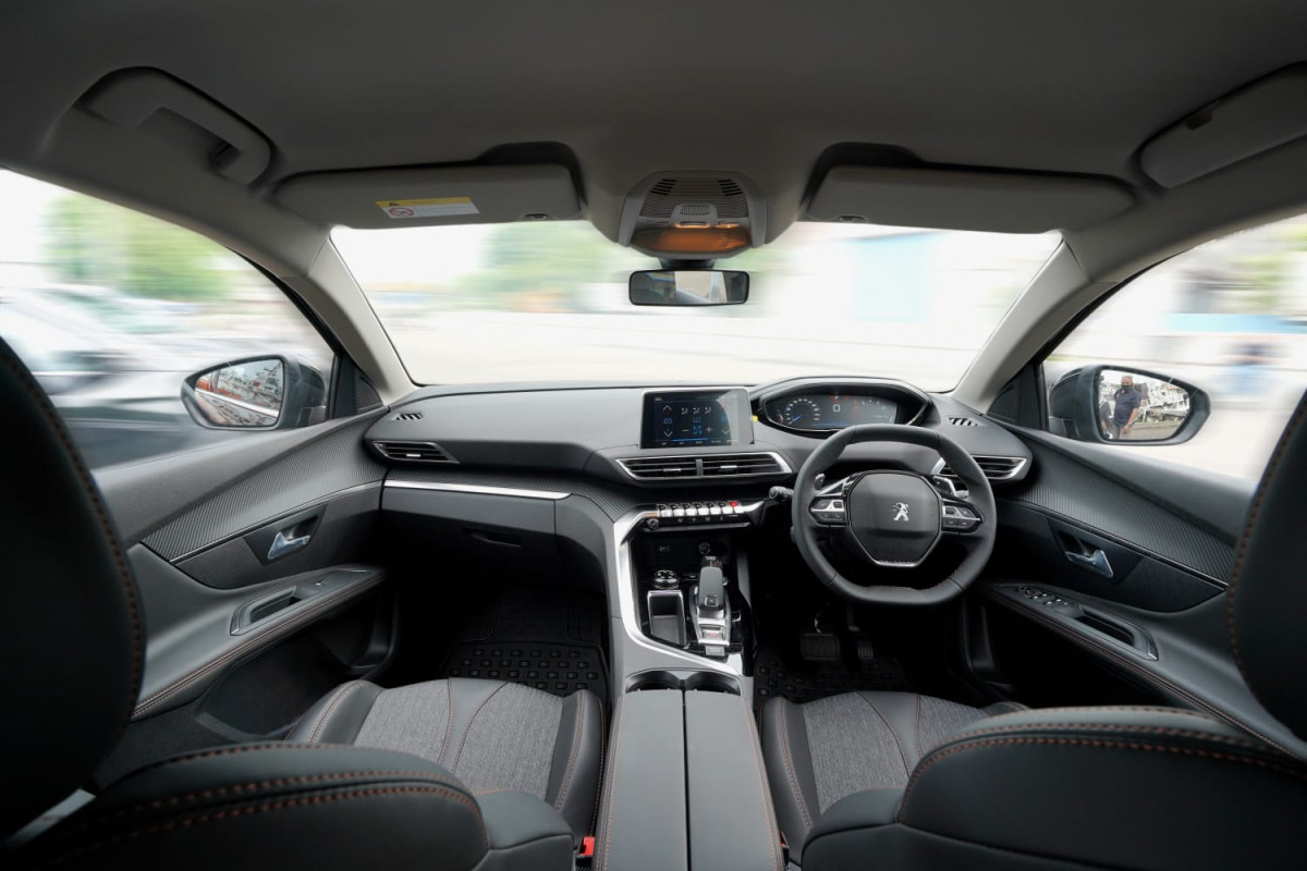 Yuk Kenali Lebih Dekat Fitur Ikonik SUV Peugeot, i-Cockpit, Mewah, Fungsional dan Estetik