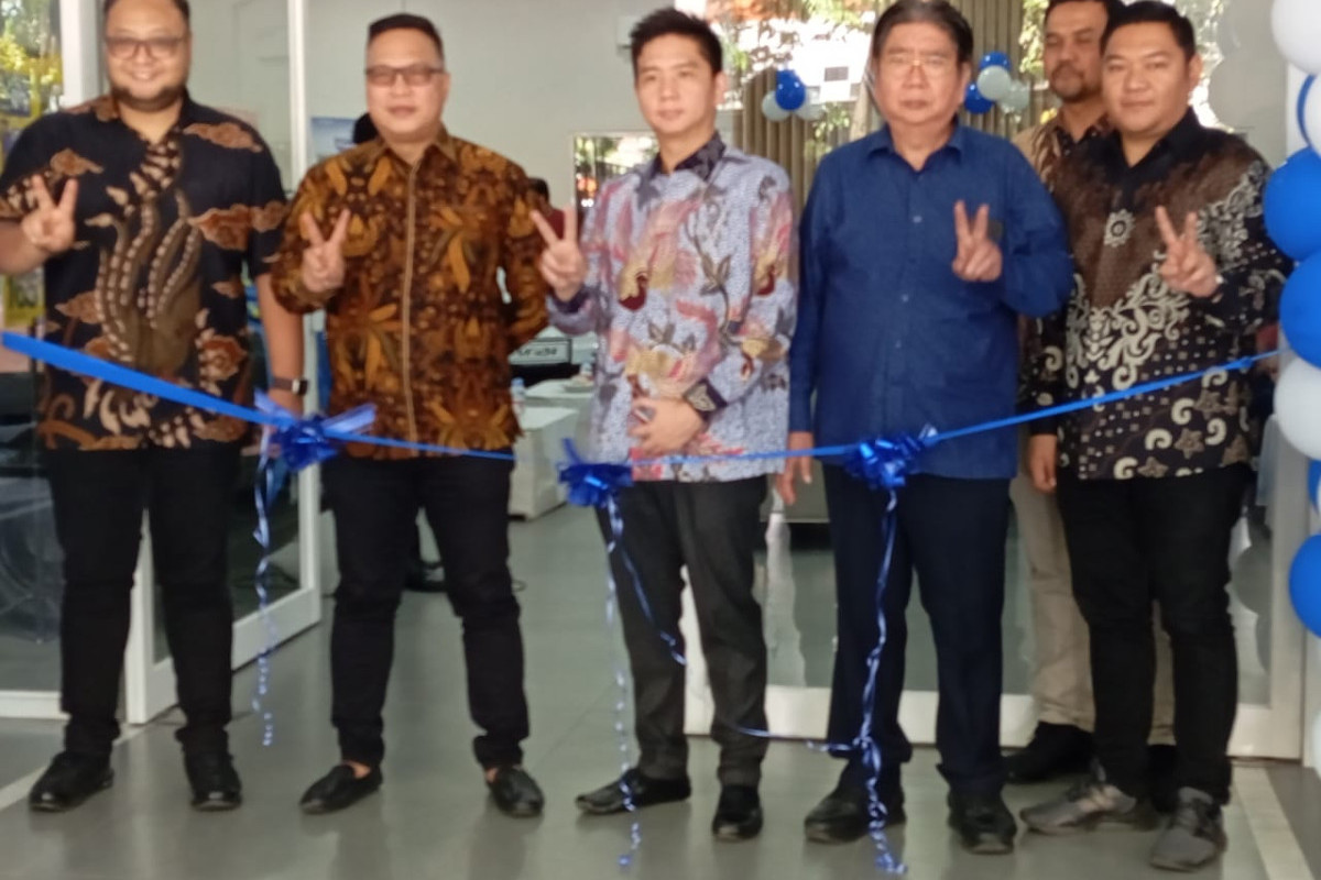 Gandeng PT Siantar Mobil Indonesia, Vinfast Buka Dealer Baru di Kertajaya Surabaya