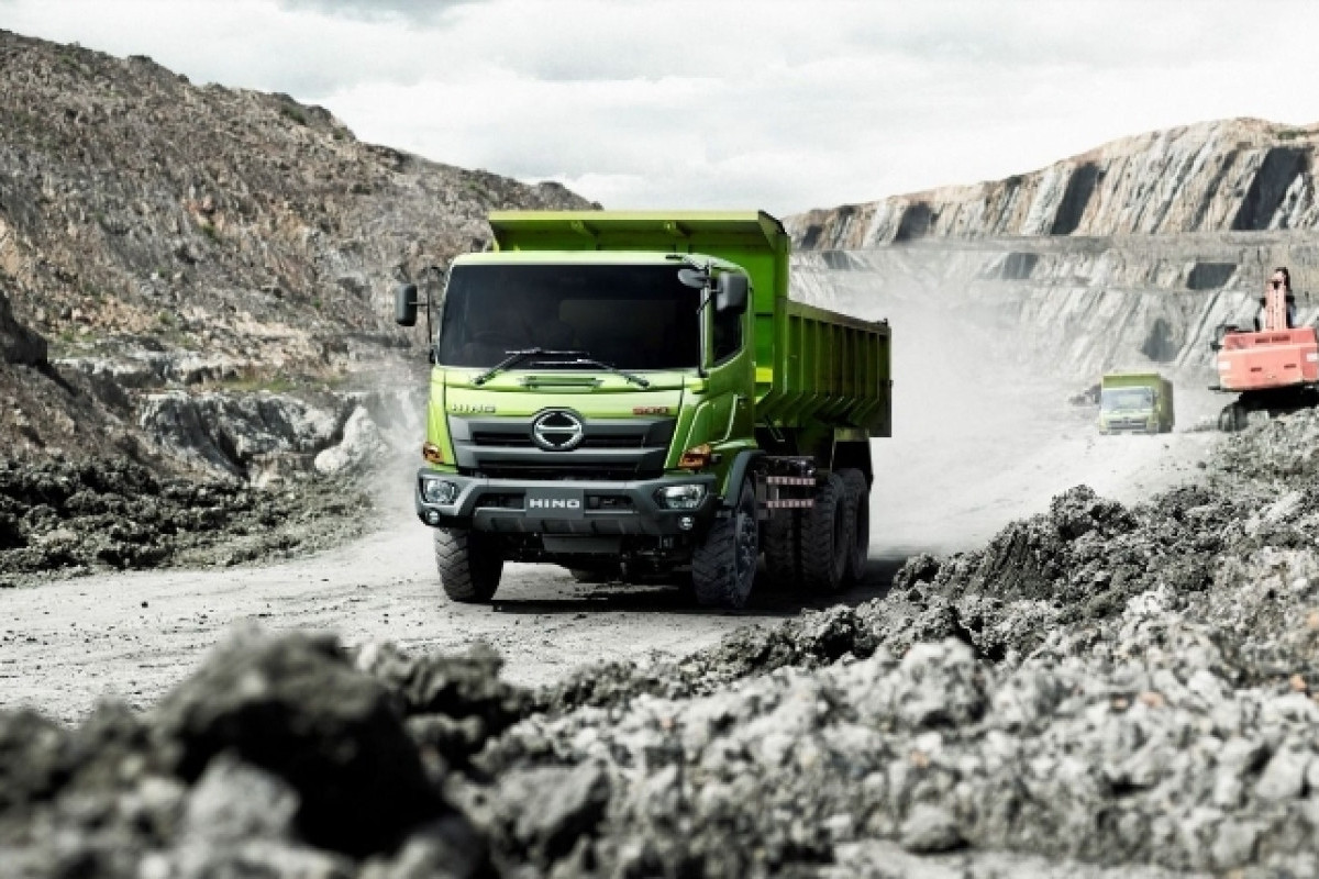 Hino 500 Series Antar Hino Jadi Market Leader Medium Duty Truck Selama 25 Tahun