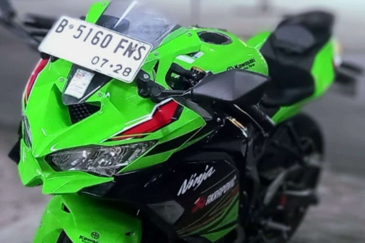 Kawasaki ZX-4RR: Motor Sporty dengan Performa Tinggi